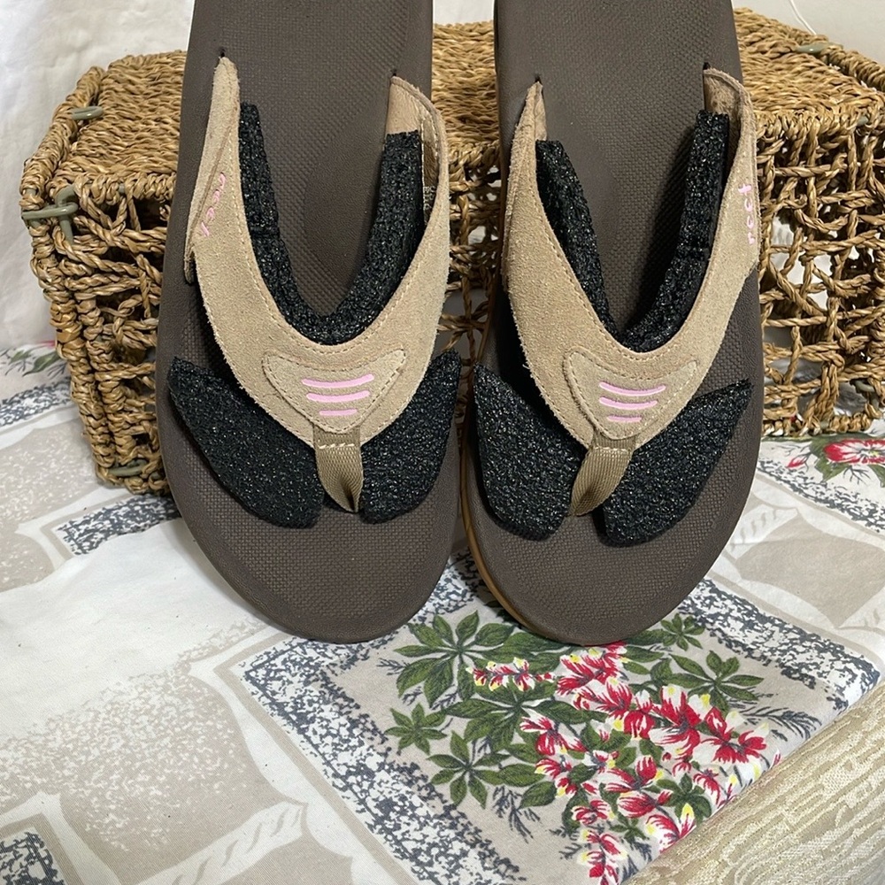 Reef Tan Suede Leather Split-Toe Sandals Men Sz 9